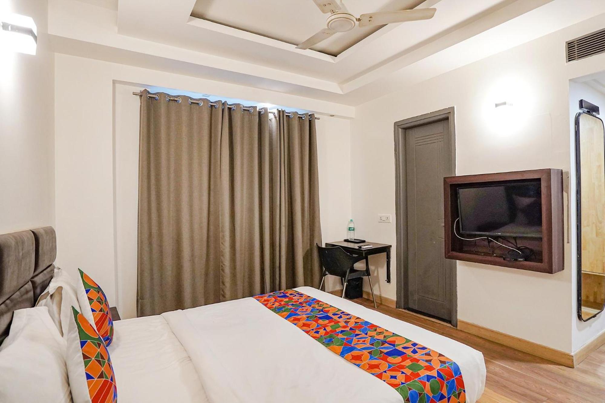 Fabhotel D75 At Residency Ghaziabad Bagian luar foto