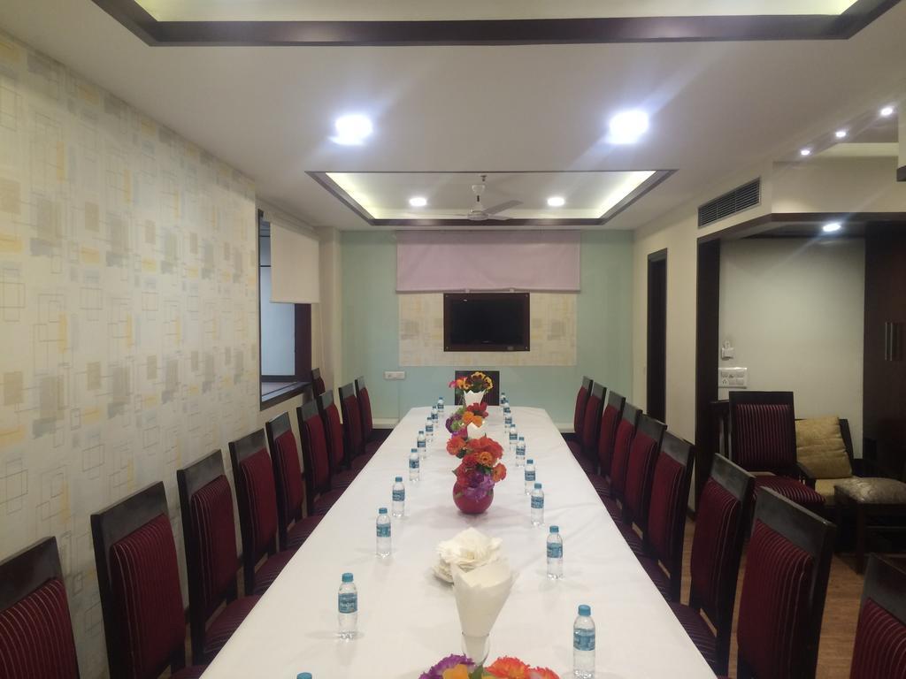 Fabhotel D75 At Residency Ghaziabad Bagian luar foto